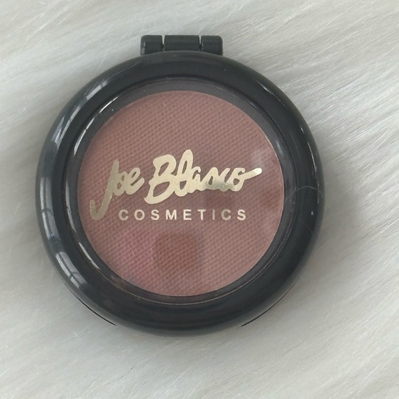 Mesa - Joe Blasco Matte Eyeshadow - NWOB - Picture 2 of 3